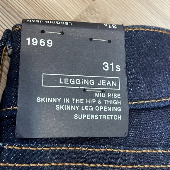 GAP 1969 Denim Women's 31 Short Legging Jean Mid Rise Dark wash NWT Stretch Y2K - Picture 12 of 14